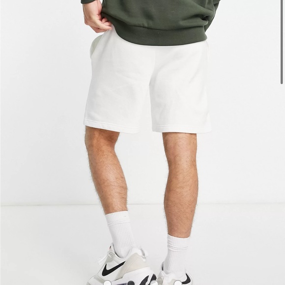 The North Face Men's Never Stop Pride Shorts | NWT Size Small, Fast Shipping - Picture 4 of 4